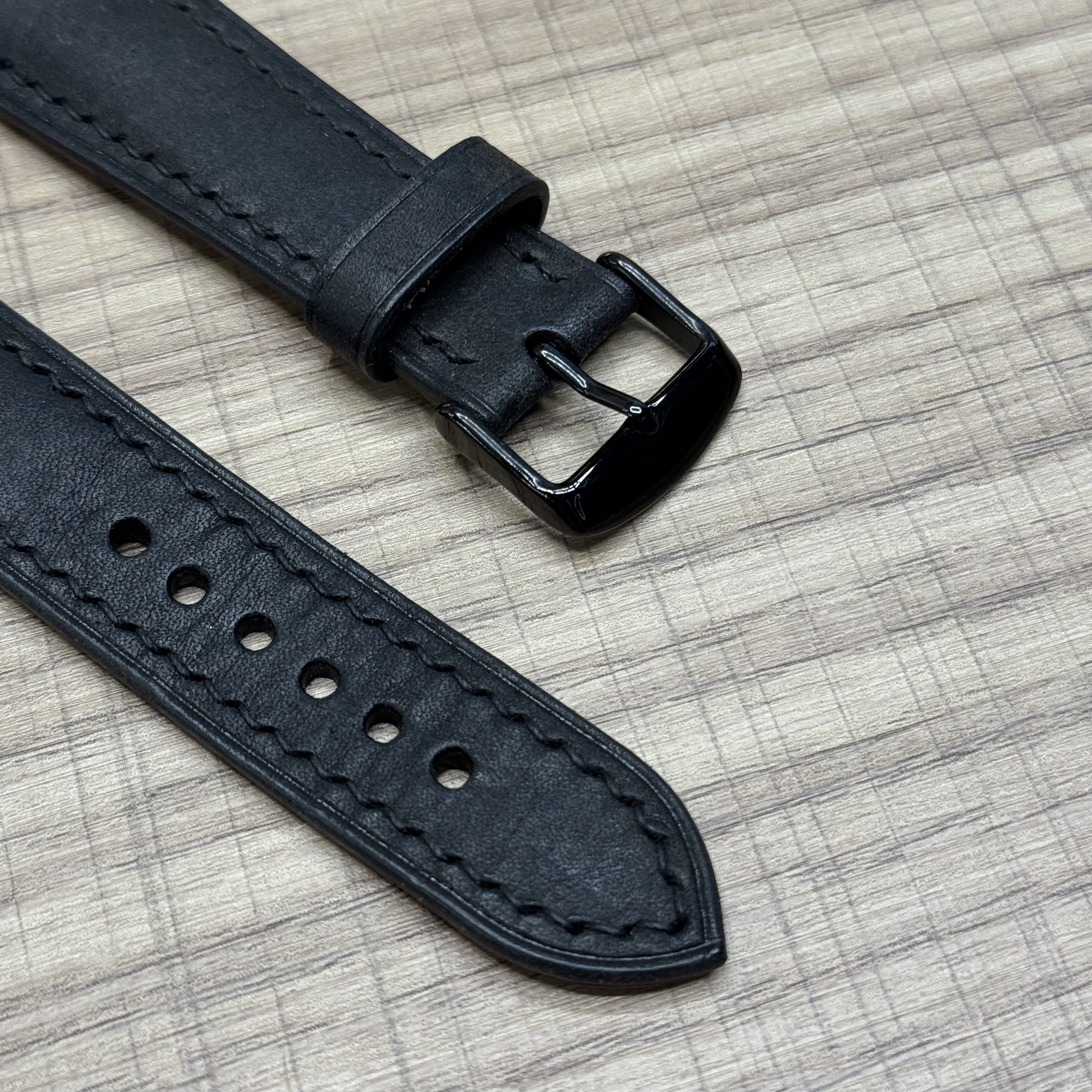 Ремешок для Apple Watch кожаный ручной работы 38/40/41mm Черный, картинка 4