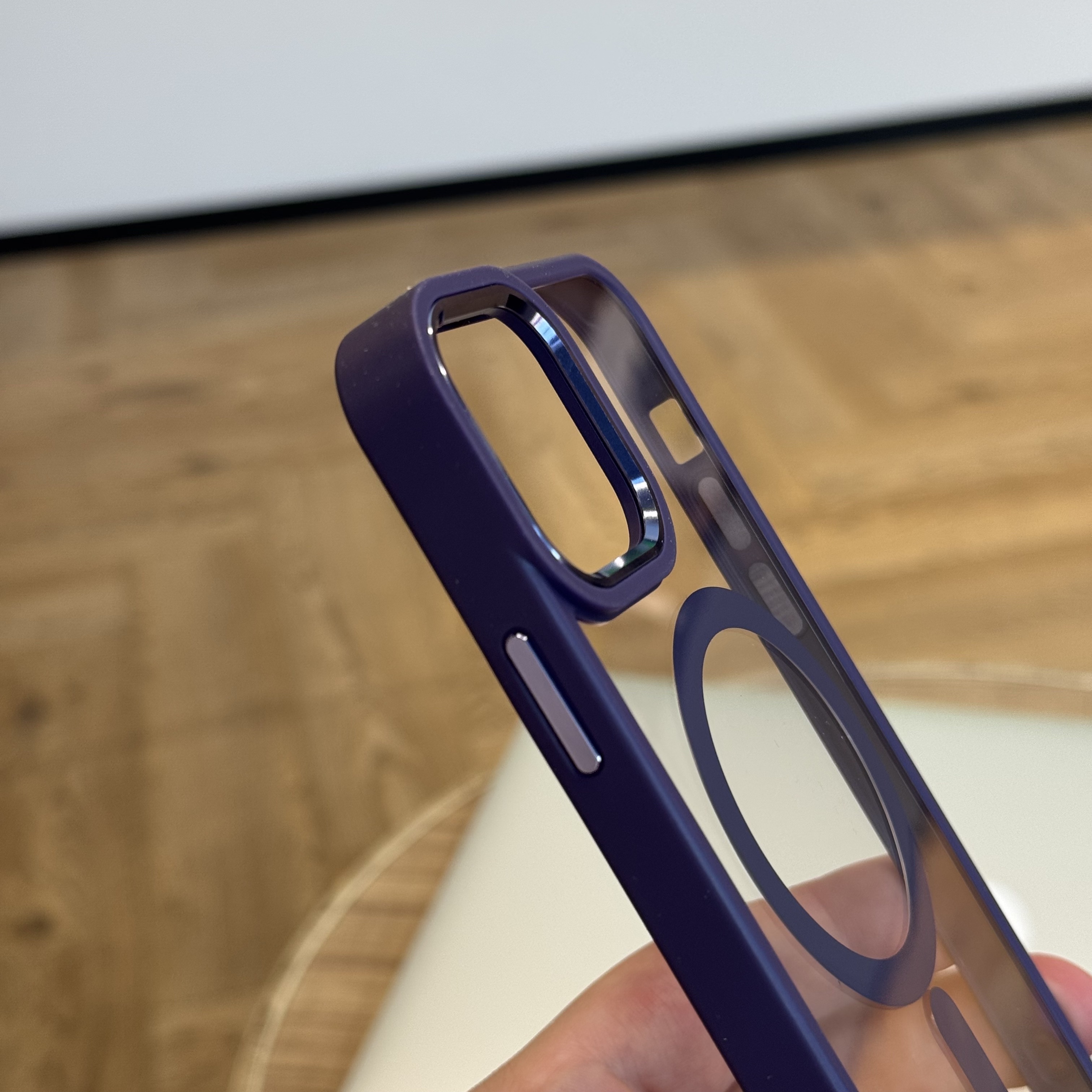 Чехол для iPhone 12/12 Pro Clear Frame with Magsafe, темно-фиолетовый, картинка 3