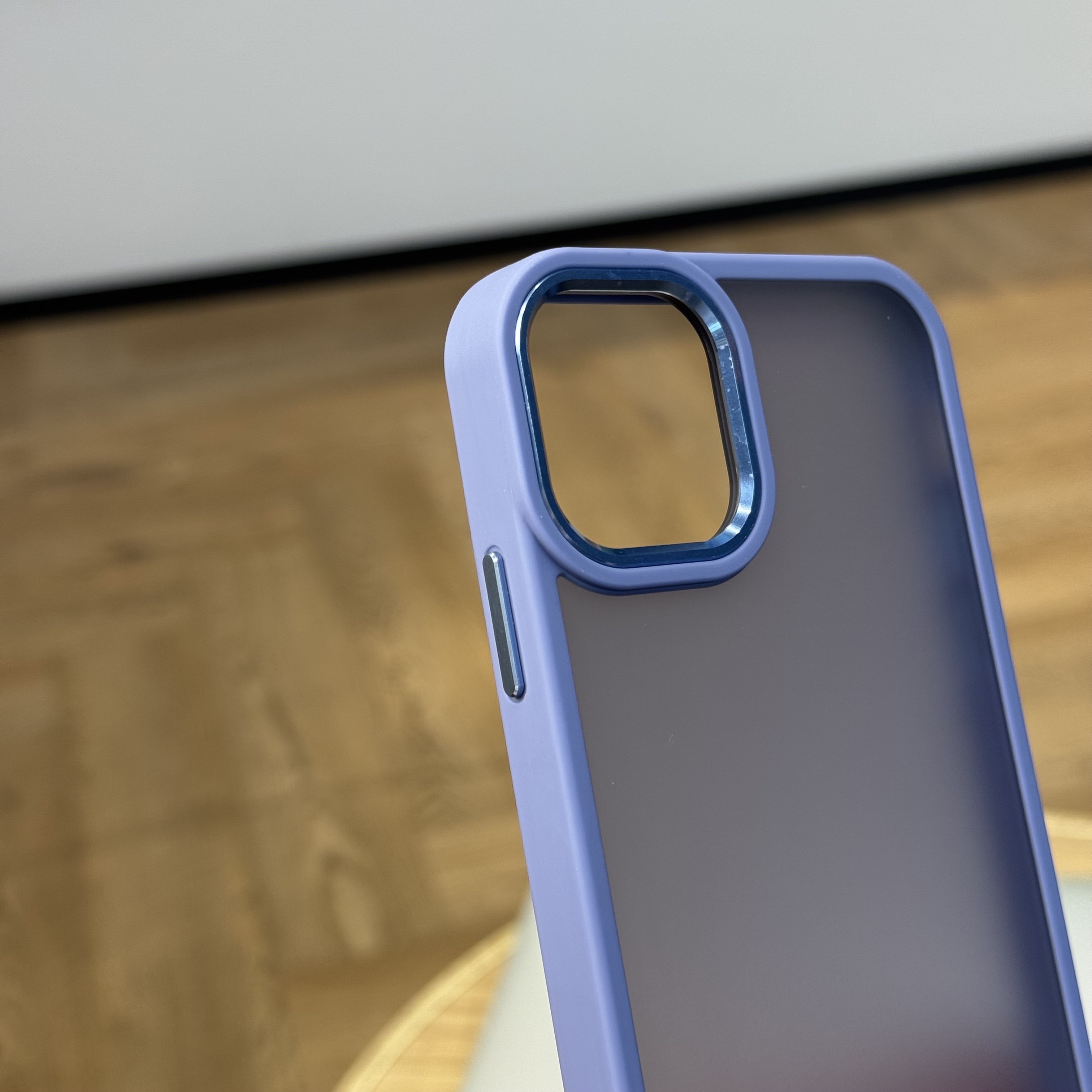 Чехол для iPhone 11 силиконовый прозрачный матовый, винный, картинка 3