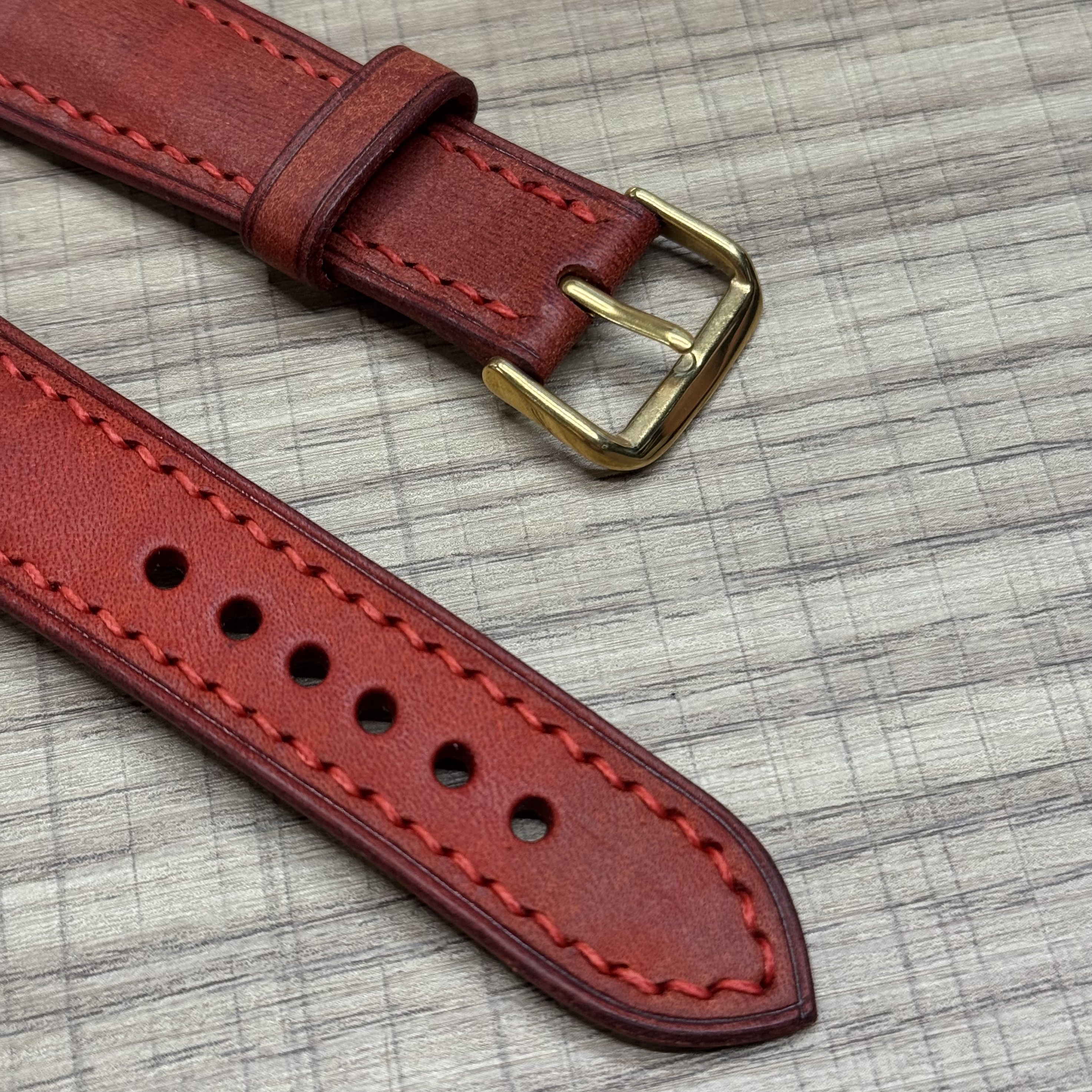 Ремешок для Apple Watch кожаный ручной работы 38/40/41mm Красный, картинка 4